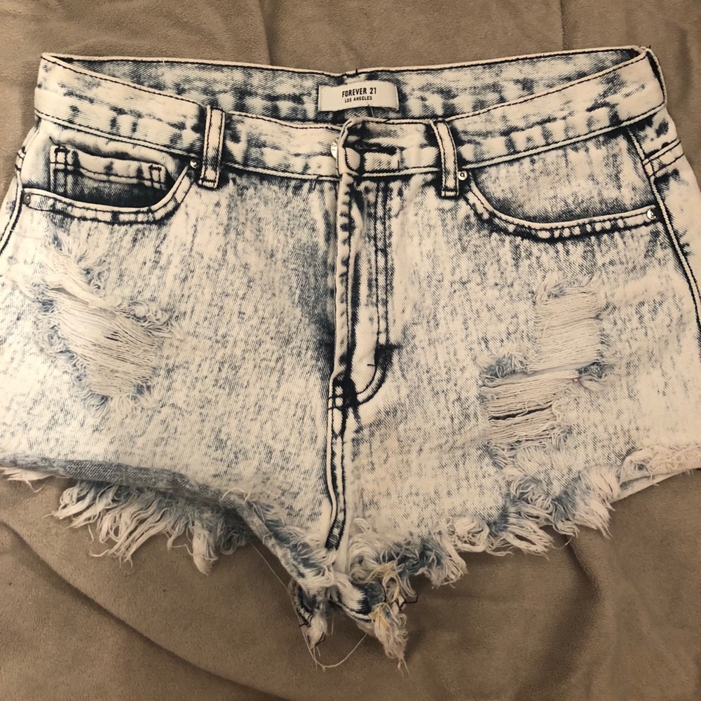 Forever 21 acid wash denim shorts